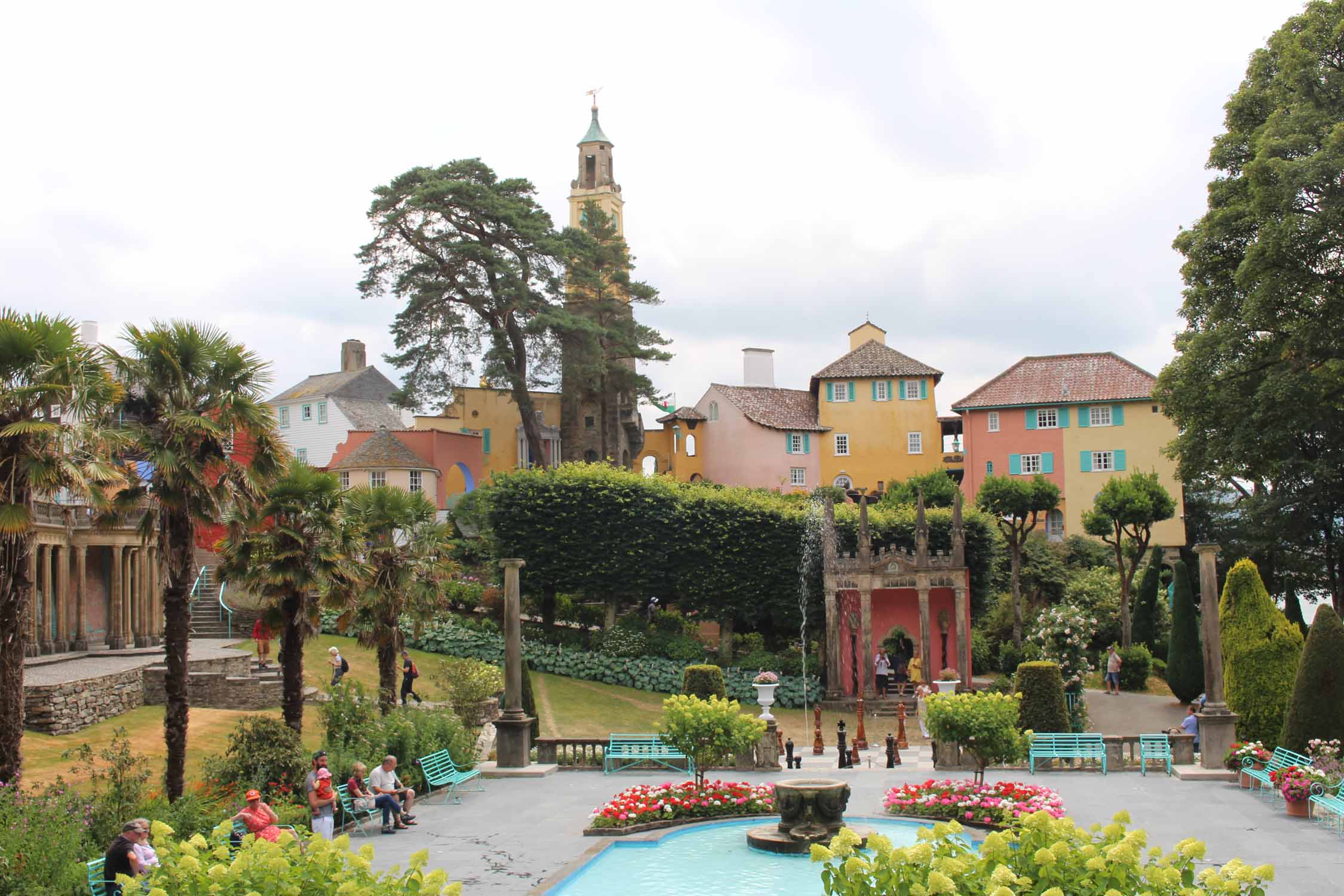 Pays de Galles, Portmeirion, place centrale