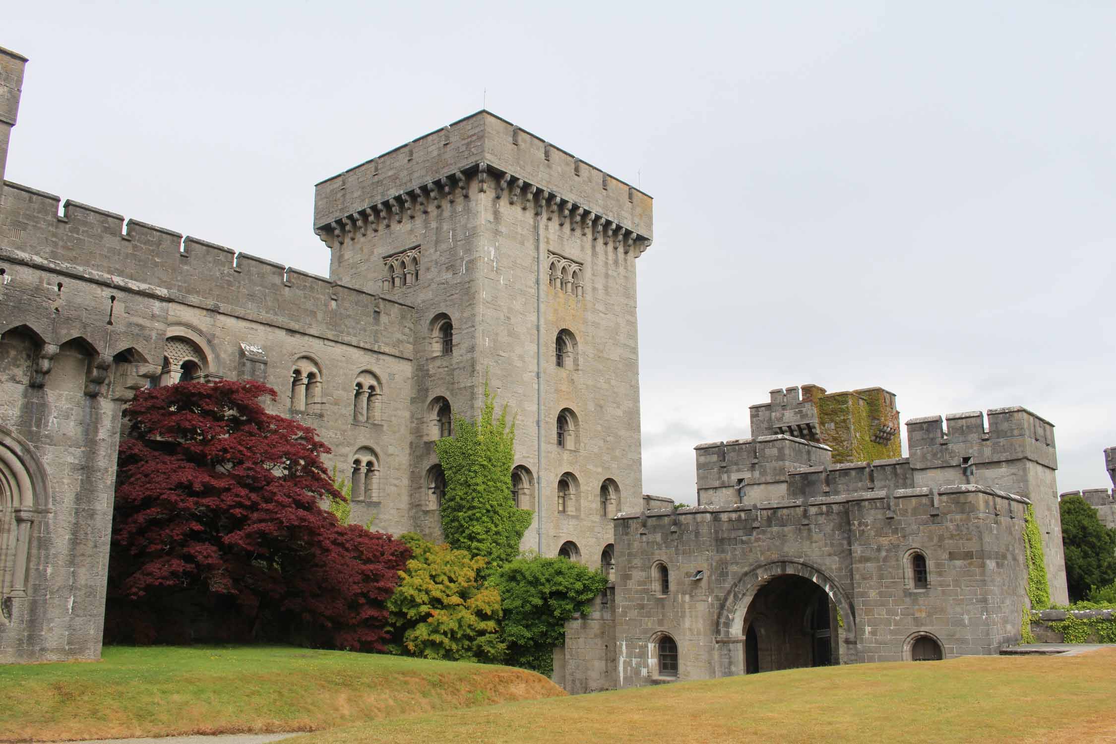 Pays de Galles, château de Penrhyn, donjon