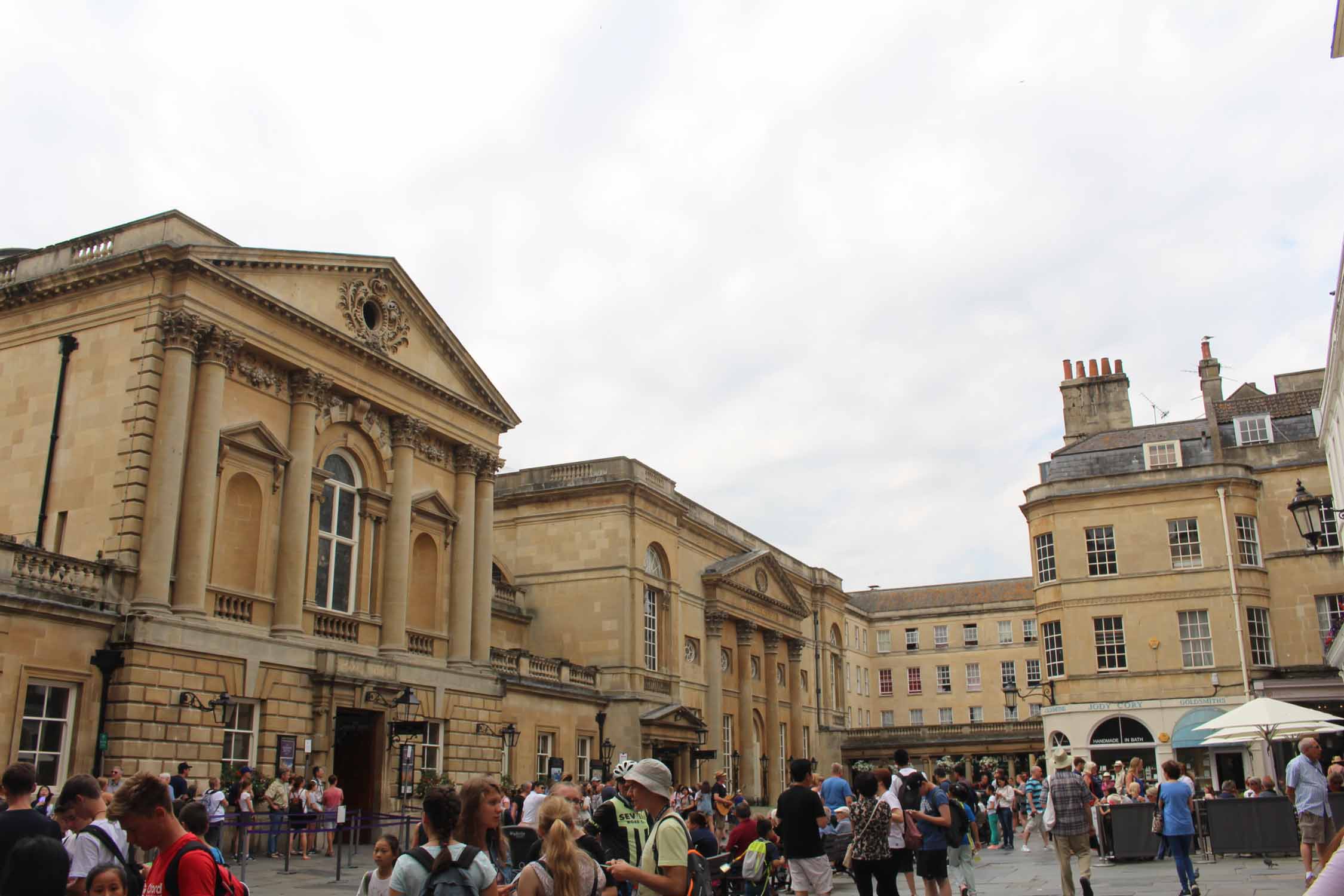 Angleterre, Bath, place Pump Room