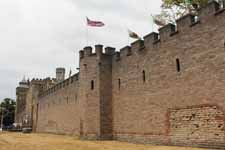 Pays de Galles, ch&acirc;teau de Cardiff, remparts