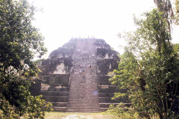 Tikal, Le Monde Perdu
