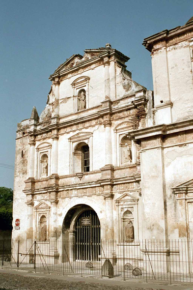 Antigua, église San Agustin