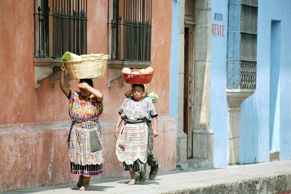 Guatemala, Antigua, rue, indiennes