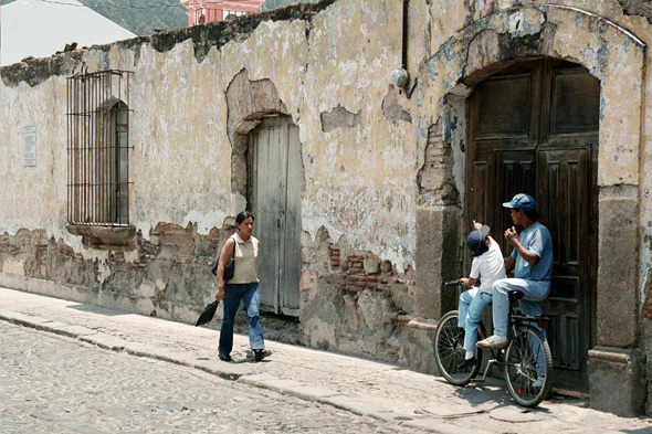 Guatemala, Antigua, construction