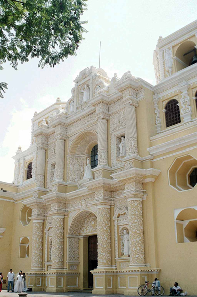 Guatemala, place de la Merced, Antigua