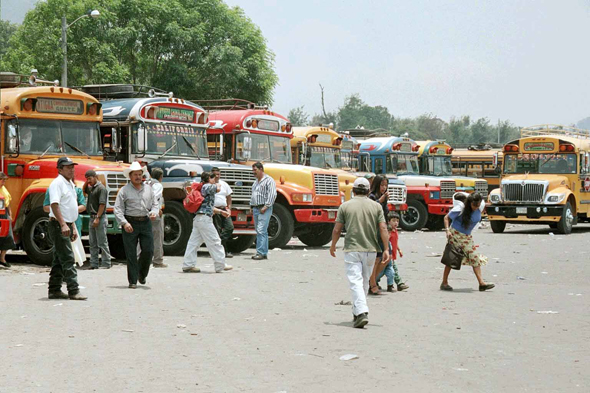 Guatemala, Antigua, gare de bus