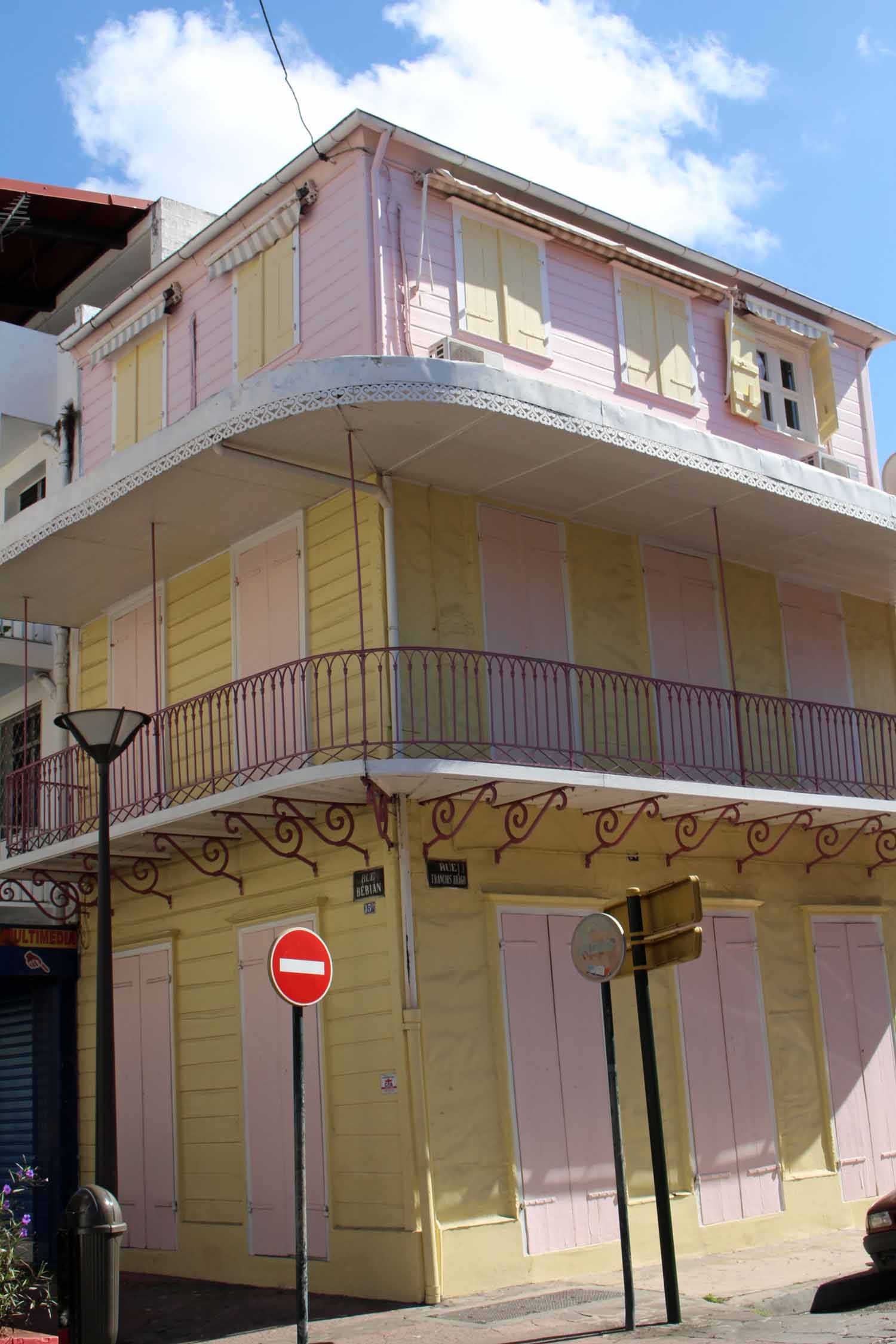 Pointe-à-Pitre, maison colorée