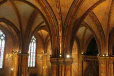 Budapest, &eacute;glise Notre-Dame de l'Assomption, arcs