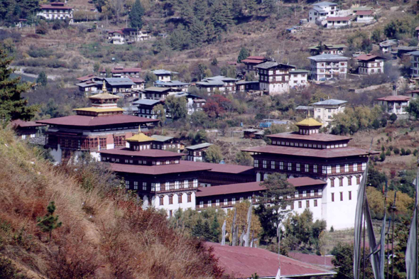 La forteresse Tashichhoedzong