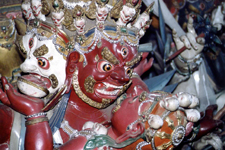 Statues du Memorial Chorten