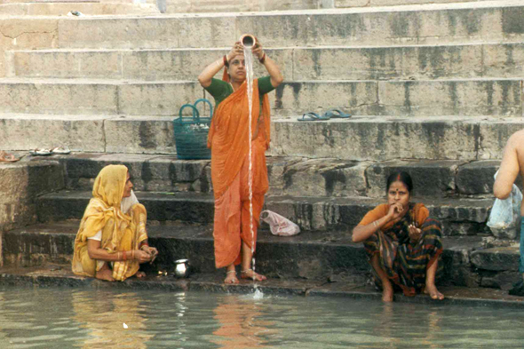 Ablution, Bénarès