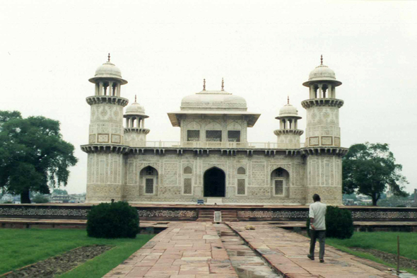 Inde, Itimad-ud-Daula