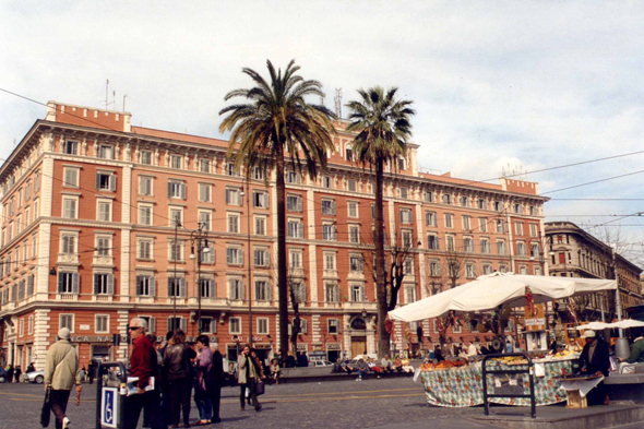 Place Risorgimento