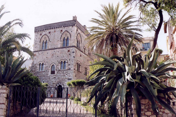 Taormine, Palazzo dei Duchi