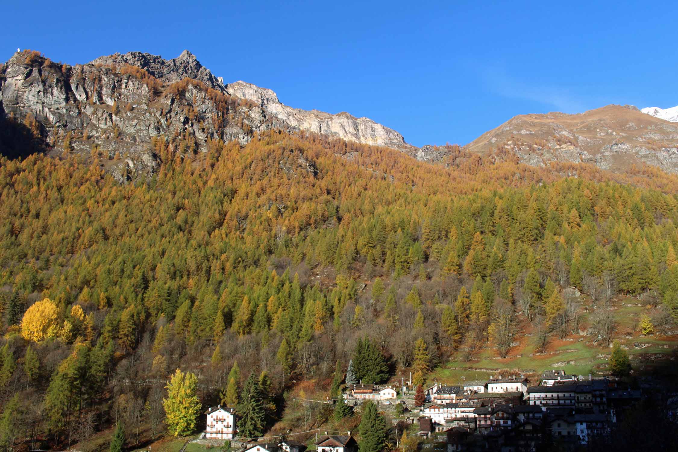 Val d'Aoste, Maen