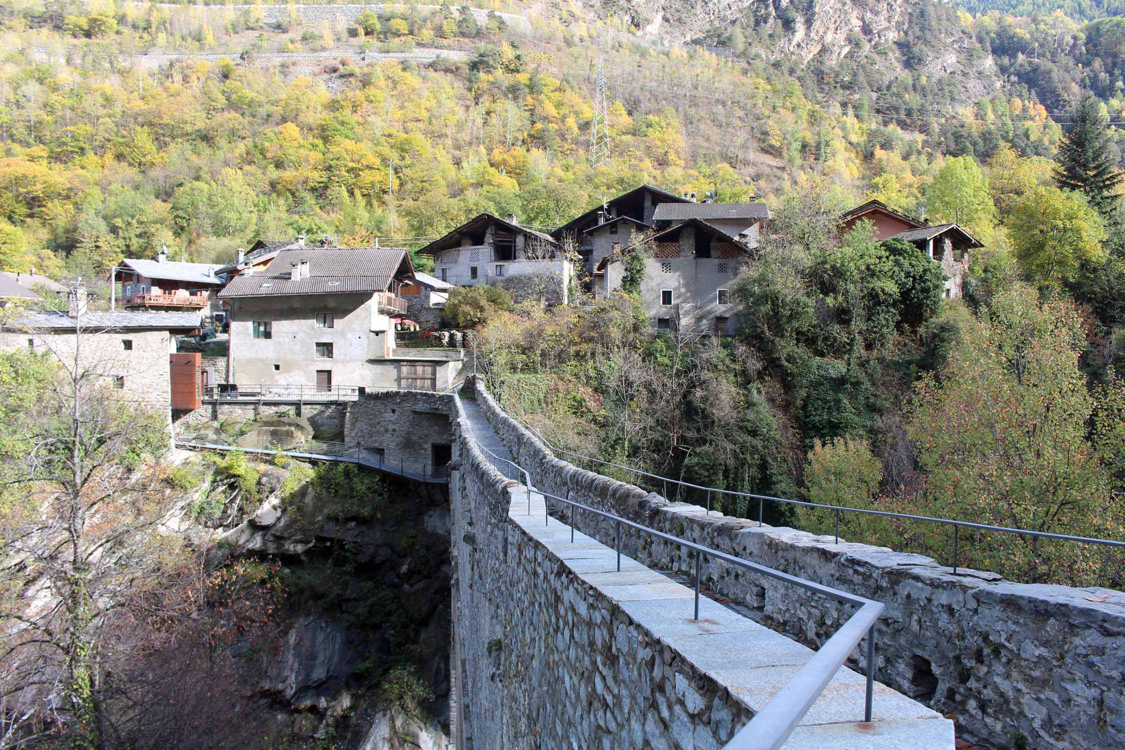 Val d'Aoste, pont d'Ael