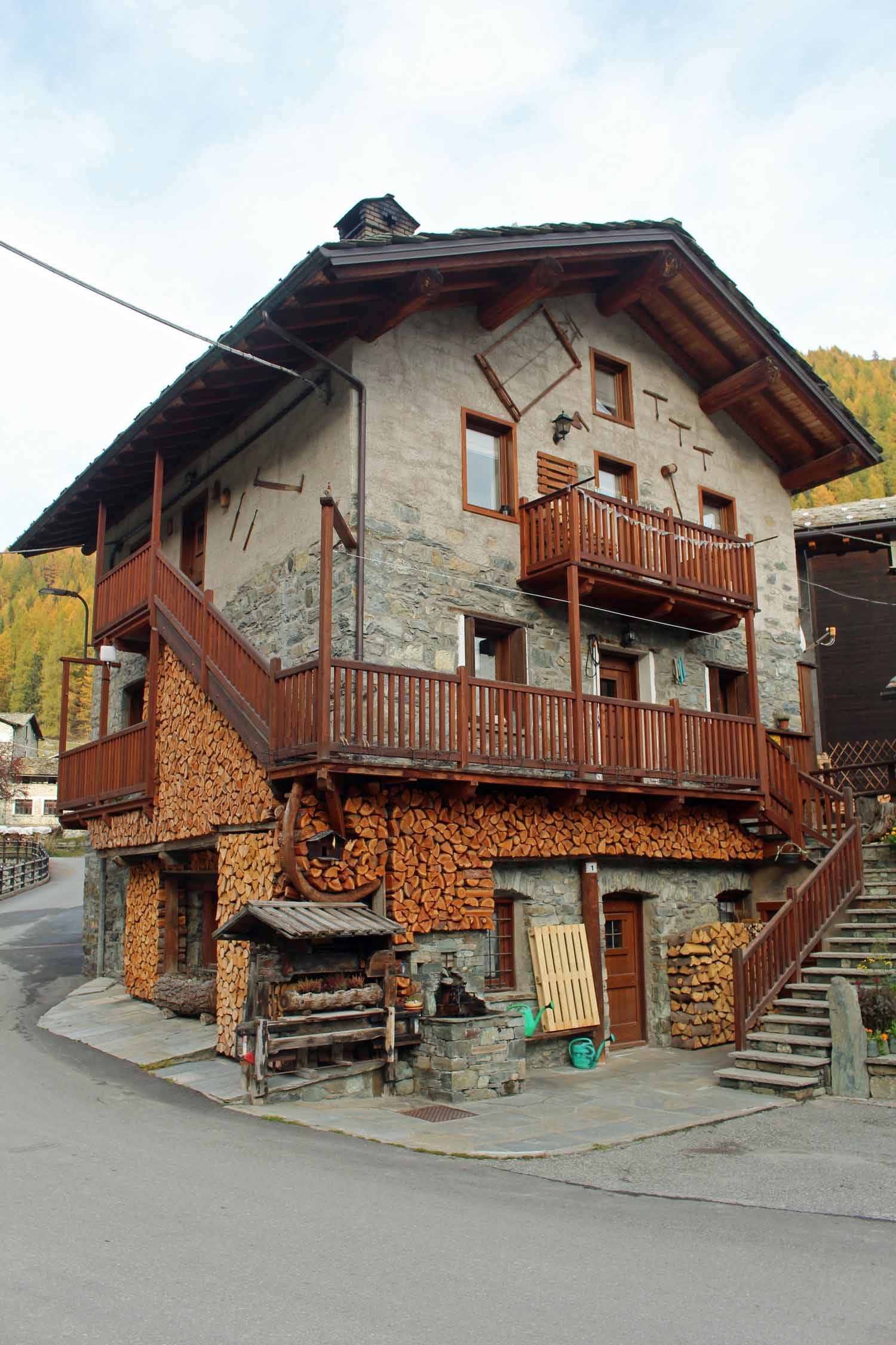 Val d'Aoste, Saint-Jacques-des-Allemands, maison typique