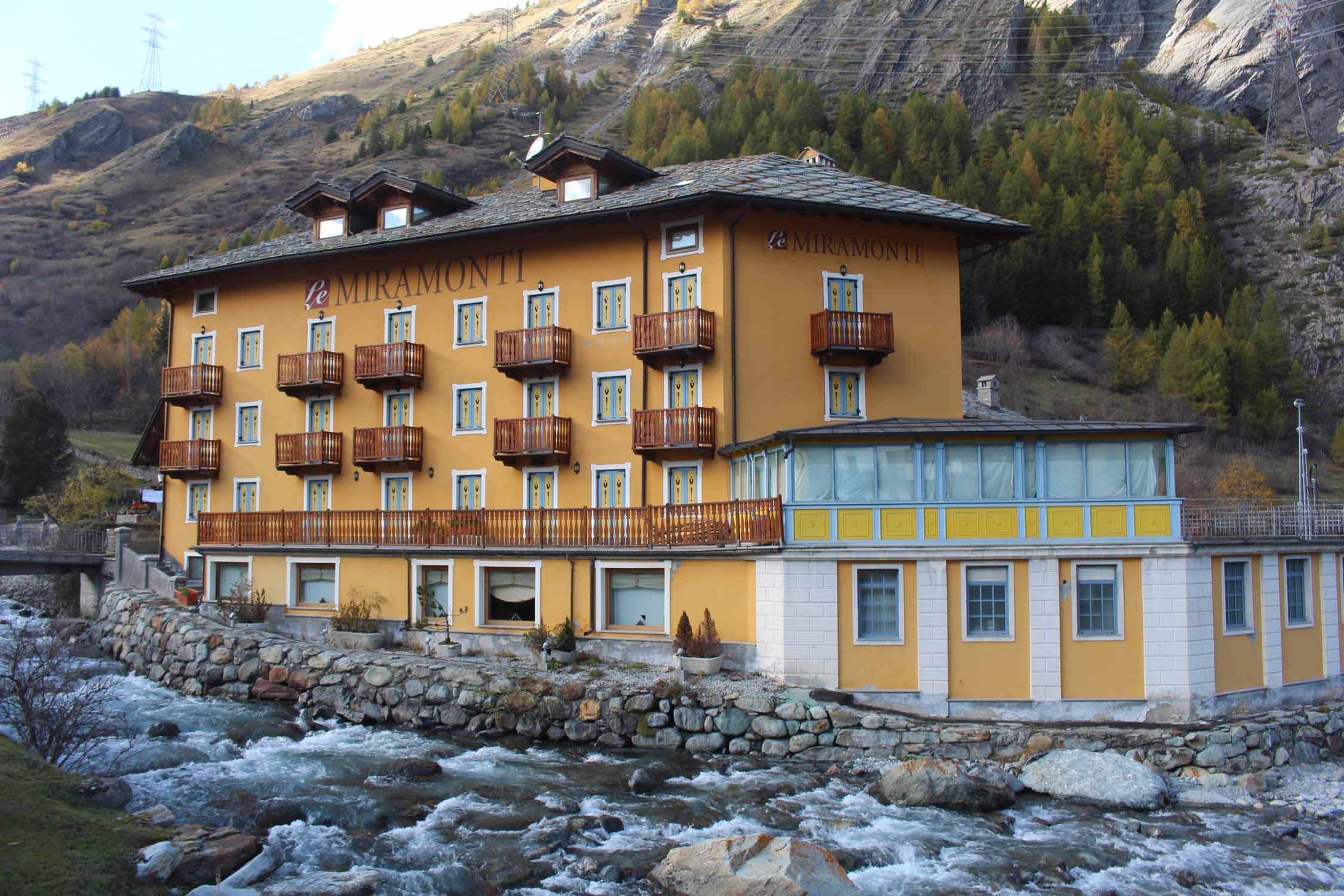 Val d'Aoste, La Thuile, hôtel, bâtiment