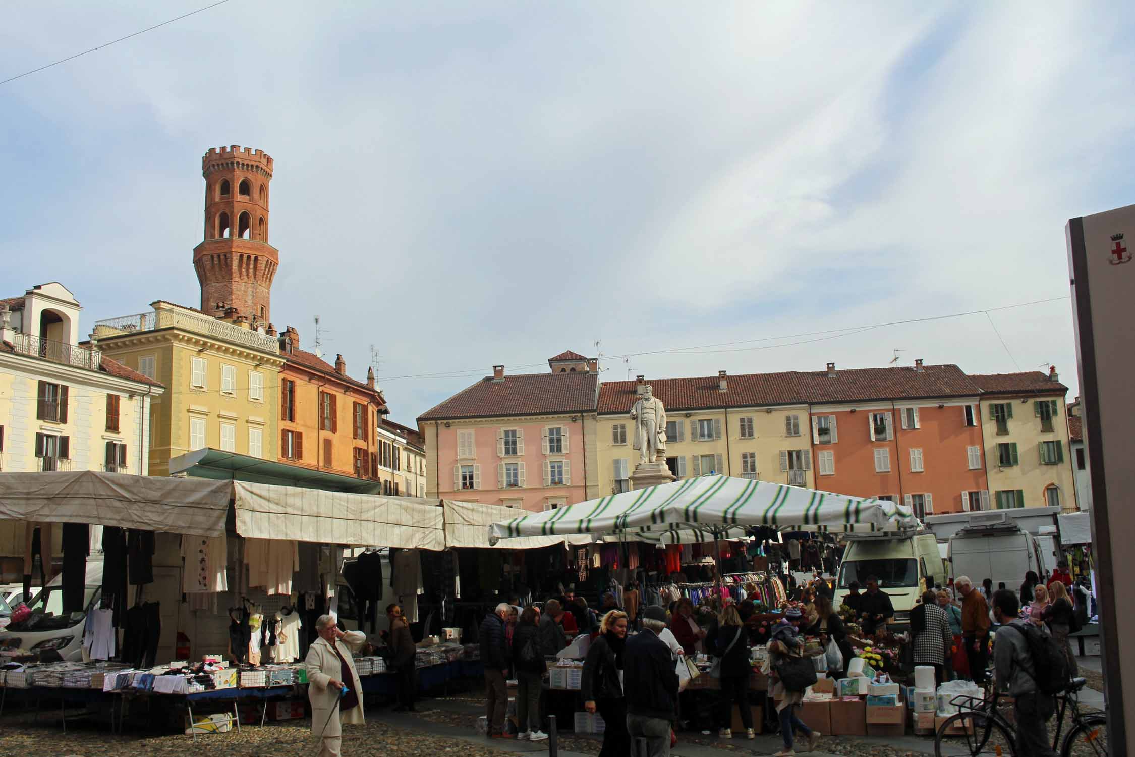 Verceil, place Cavour