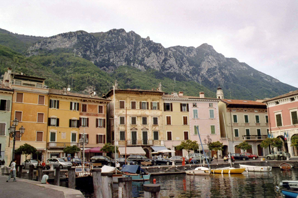 Gargnano, port