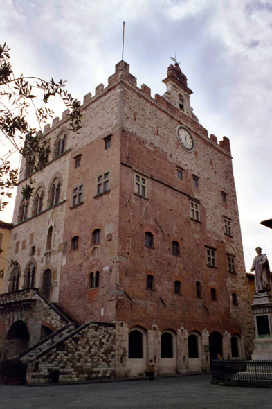 Prato, palais Pretorio