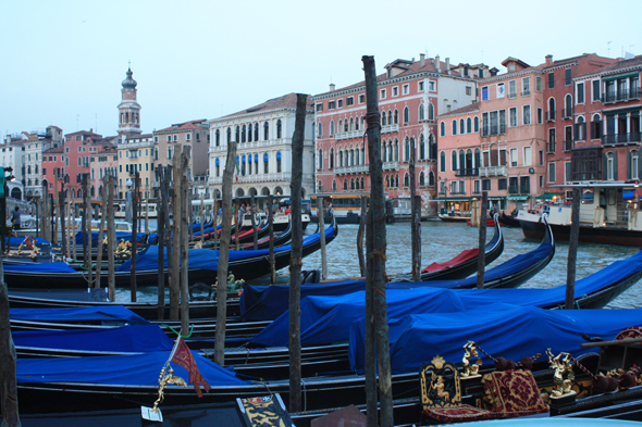 Venise, Grand Canal, gondoles