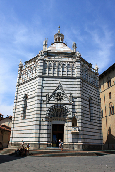 Pistoia, baptistère