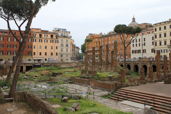 Largo di Torre Argentina