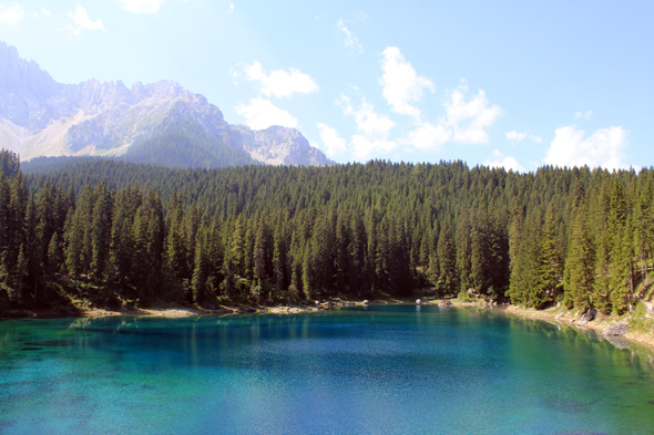 Dolomites, lac de Carezza
