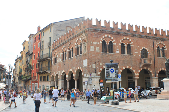 Vérone, casa dei Mercanti