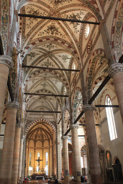 Vérone, église Sant'Anastasia, nef