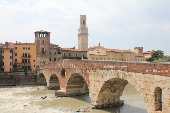 Vérone, Pont de pierre