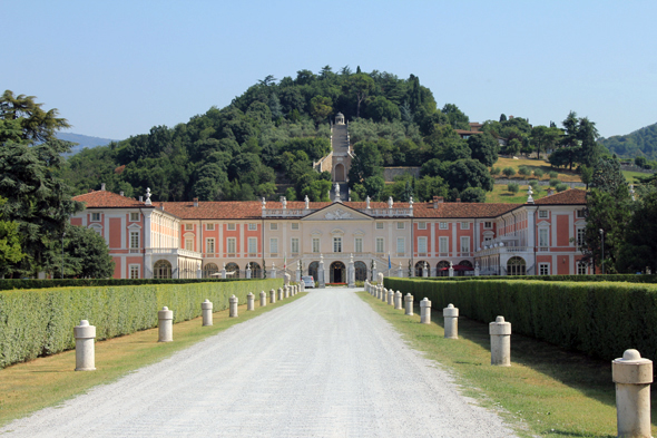 Rezzato, villa Fenaroli