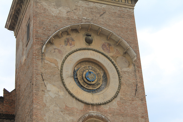 Mantoue, horloge