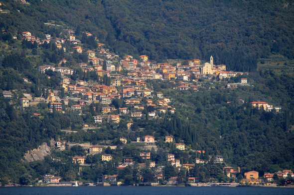 Village, lac de Côme