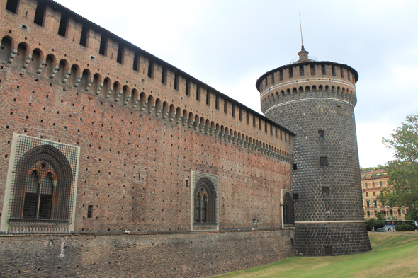Milan, château, remparts