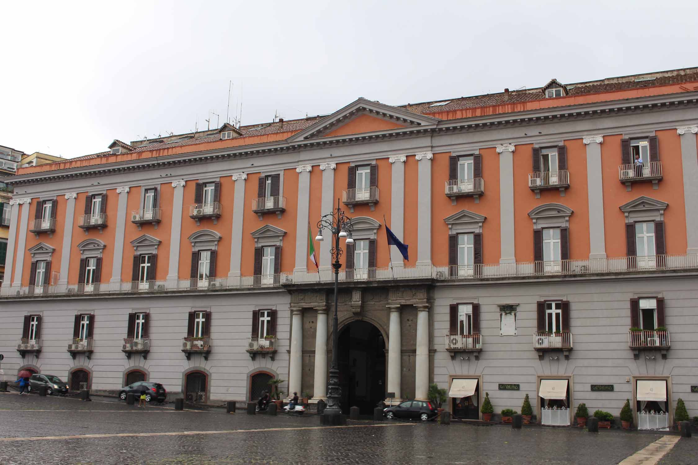 Naples, place du Plébiscite, préfecture