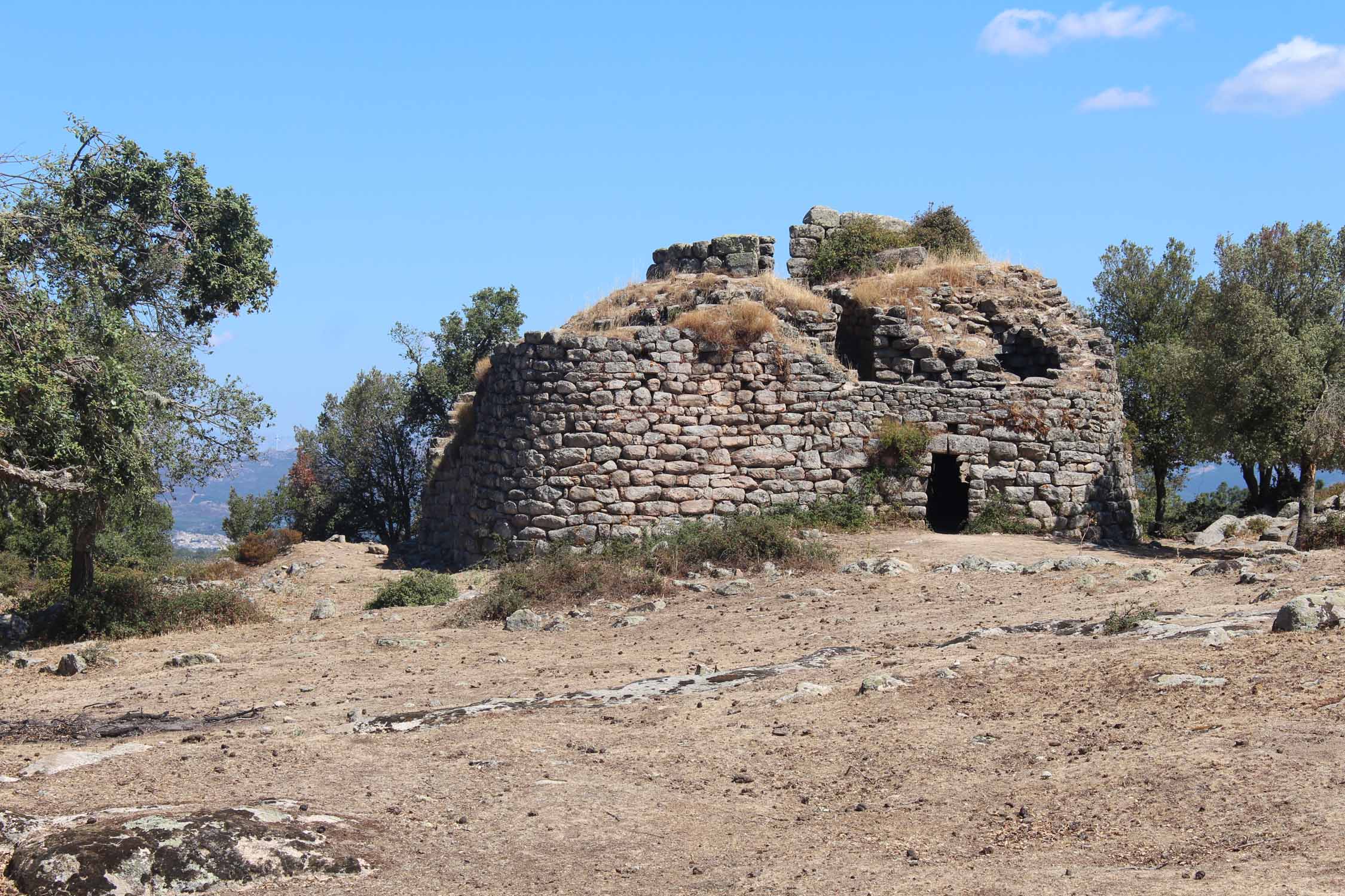 Sardaigne, nuraghe Loelle