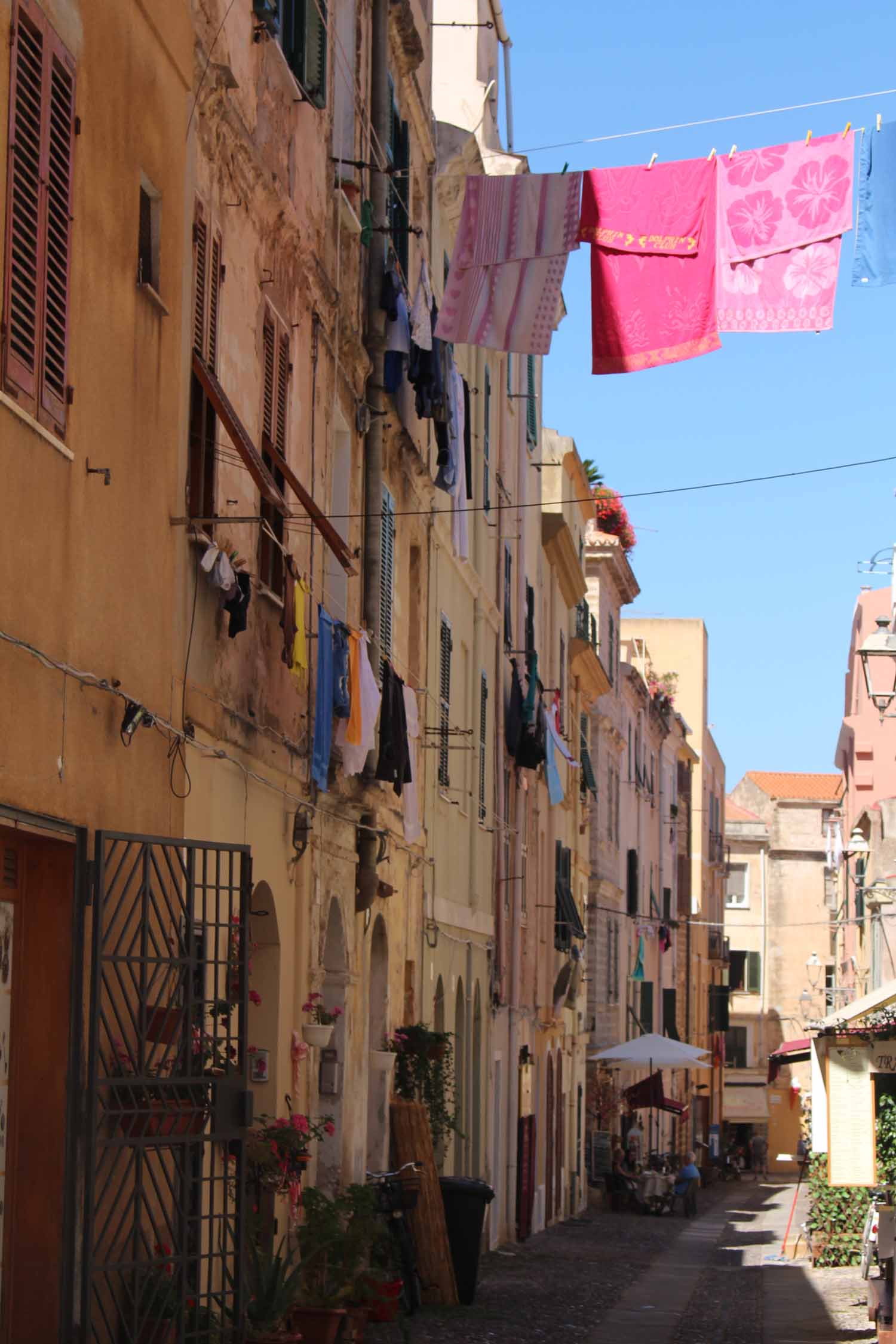 Alghero, ruelle, linges