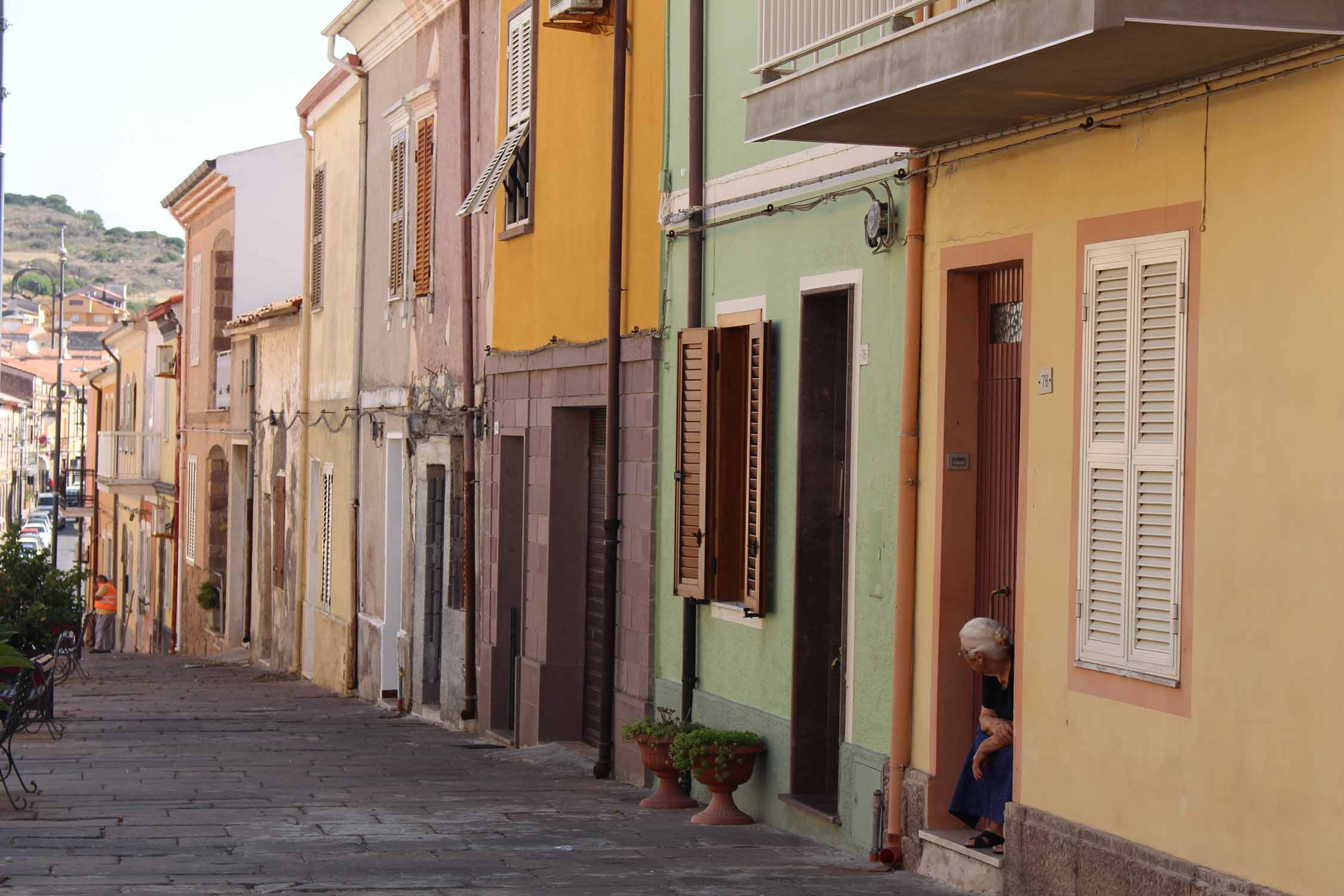 Ittiri, rue colorée