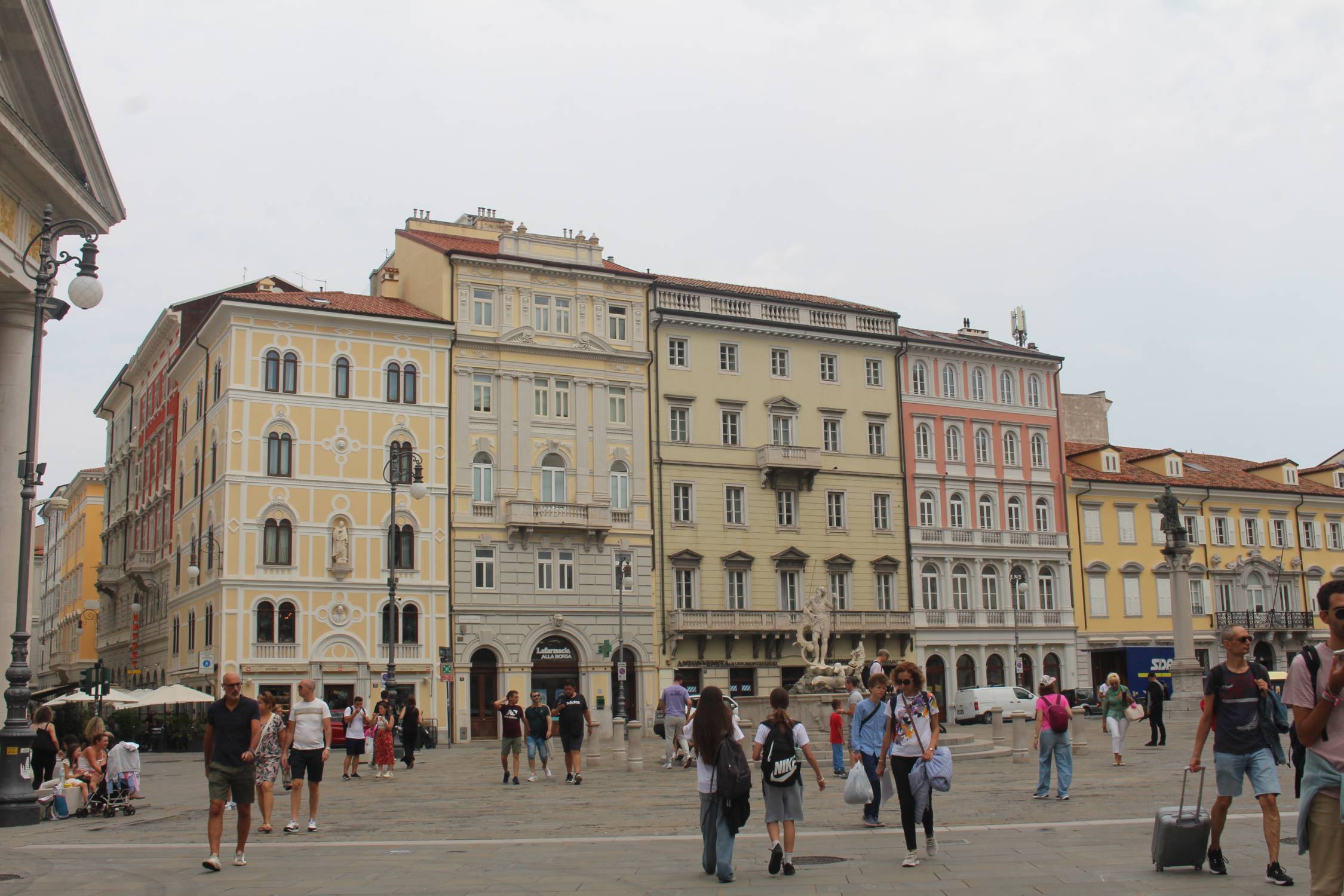 Triestre, place de la Bourse