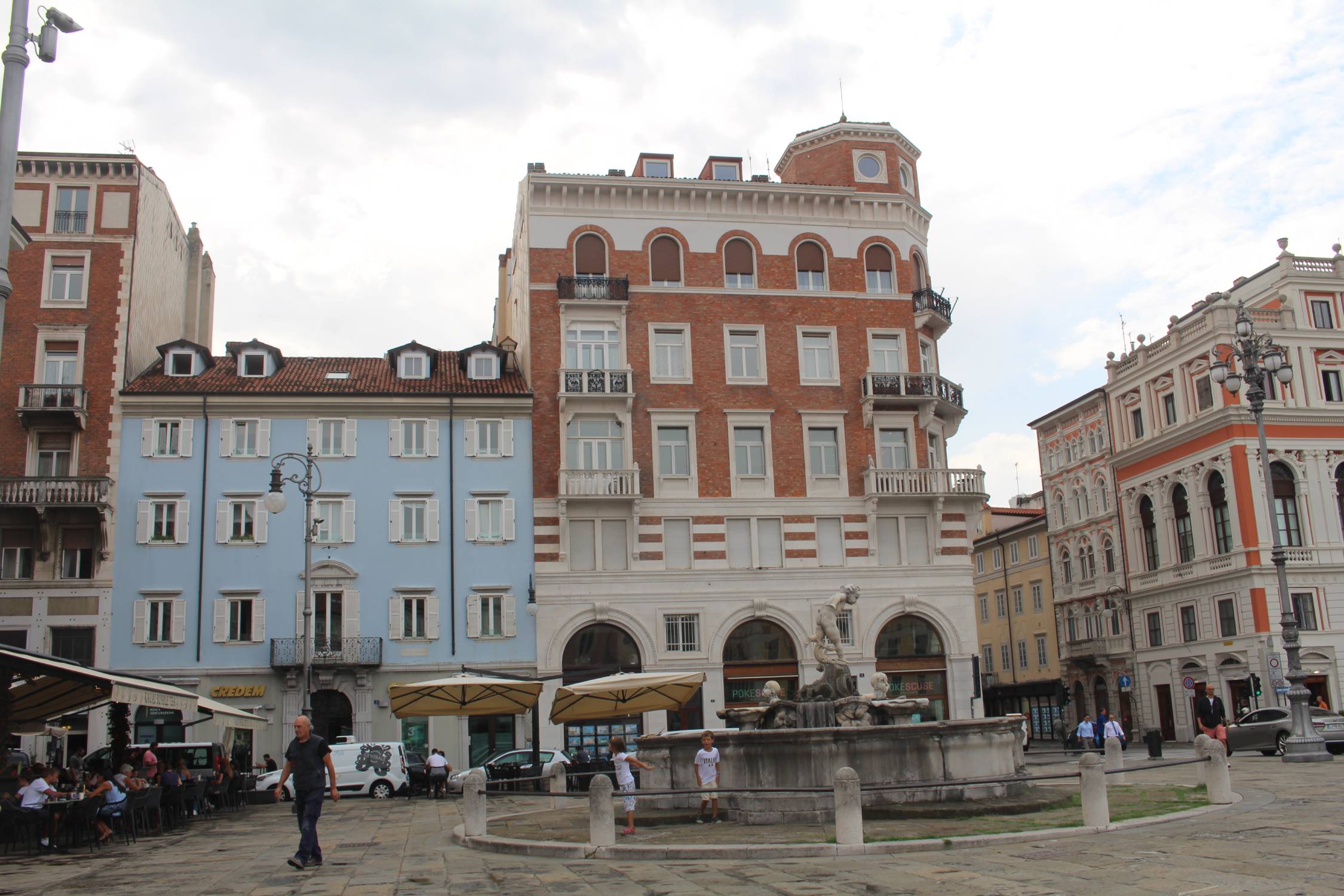 Triestre, place de Ponte Rosso, fontaines