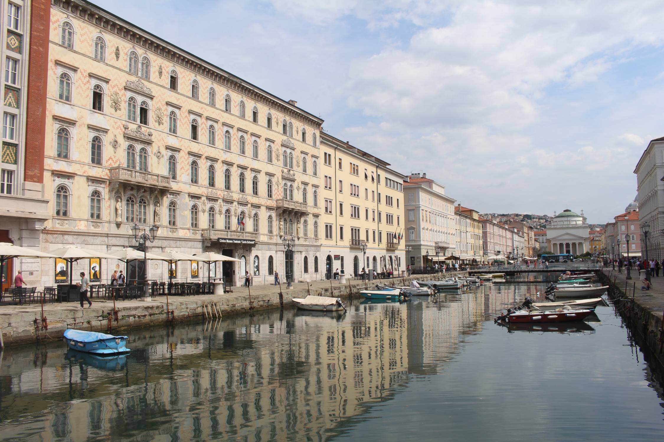 Triestre, Grand Canal, édifices