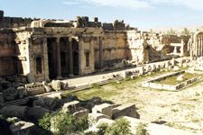 Baalbeck, Grande cour