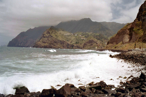 Madère, Porto da Cruz, côte