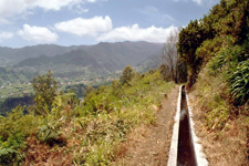 Mad&egrave;re, levada
