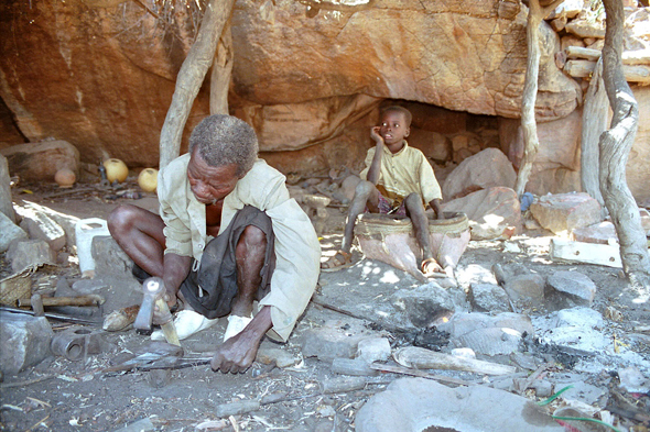 Pays Dogon, forgeron