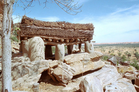 Pays Dogon, Amani, case à palabres