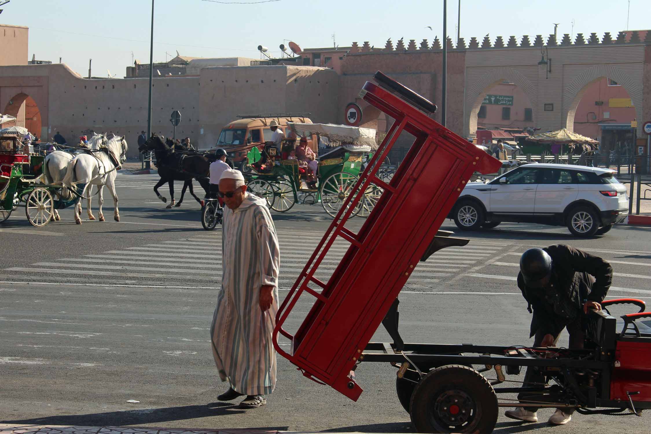 Marrakech, place Bab Doukkala