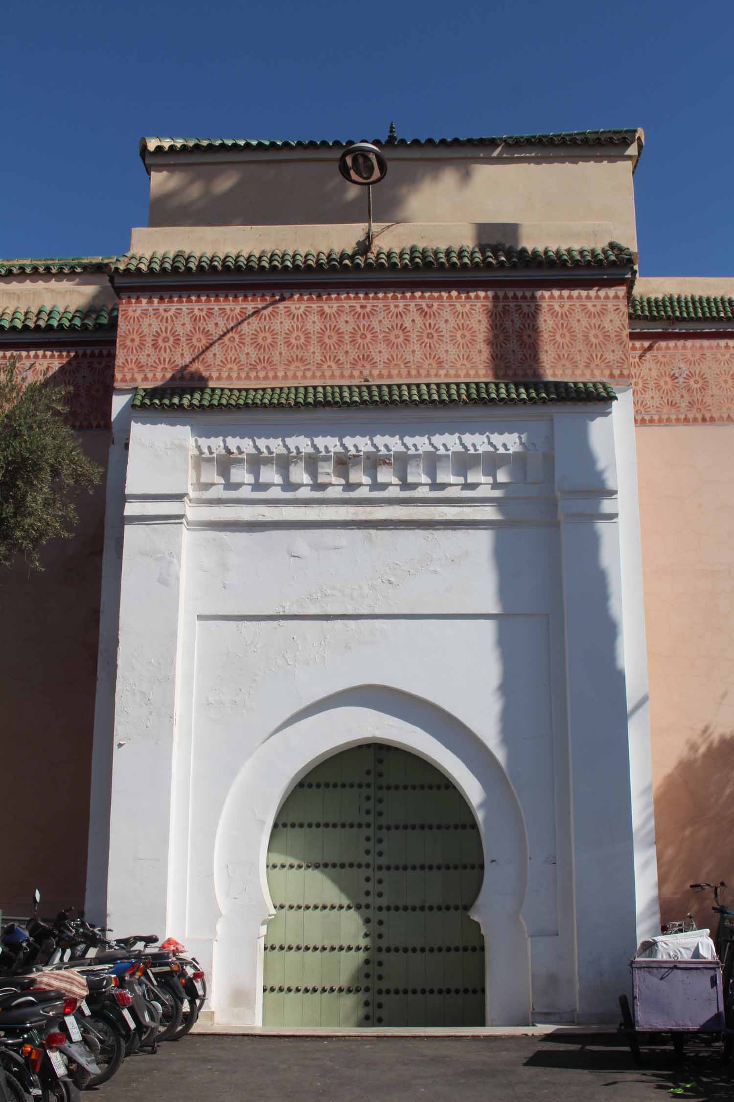 Marrakech, mosquée Bab Doukkala, porte